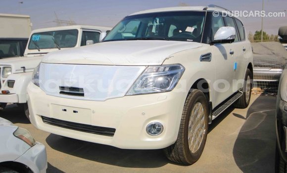 Acheter Import Voiture Nissan Patrol Blanc à Import - Dubai, Bujumbura Acheter Import Voiture Nissan Patrol Blanc à Import - Dubai, Bujumbura