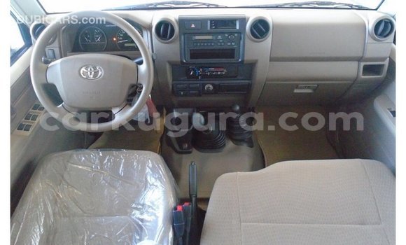 Buy Import Toyota Land Cruiser White Car in Import - Dubai in Bujumbura Buy Import Toyota Land Cruiser White Car in Import - Dubai in Bujumbura