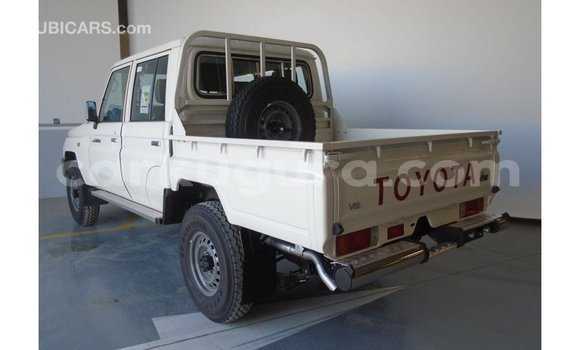 Buy Import Toyota Land Cruiser White Car in Import - Dubai in Bujumbura Buy Import Toyota Land Cruiser White Car in Import - Dubai in Bujumbura