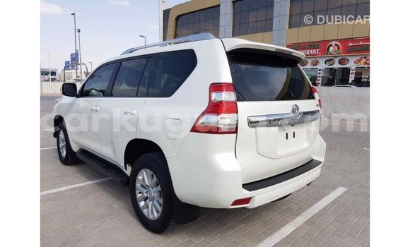 Acheter Import Voiture Toyota Prado Blanc à Import - Dubai, Bujumbura Acheter Import Voiture Toyota Prado Blanc à Import - Dubai, Bujumbura