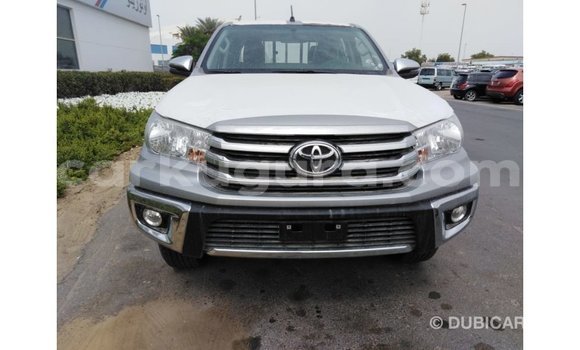 Nunua Imported Toyota Hilux Nyingine Gari ndani ya Import - Dubai nchini Bujumbura Nunua Imported Toyota Hilux Nyingine Gari ndani ya Import - Dubai nchini Bujumbura