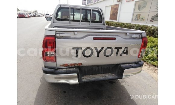 Nunua Imported Toyota Hilux Nyingine Gari ndani ya Import - Dubai nchini Bujumbura Nunua Imported Toyota Hilux Nyingine Gari ndani ya Import - Dubai nchini Bujumbura