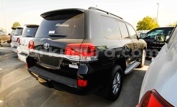 Buy Import Toyota Land Cruiser Black Car in Import - Dubai in Bujumbura Buy Import Toyota Land Cruiser Black Car in Import - Dubai in Bujumbura