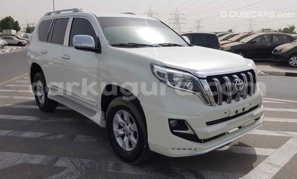 Nunua Imported Toyota Prado Nyeupe Gari ndani ya Import - Dubai nchini Bujumbura Nunua Imported Toyota Prado Nyeupe Gari ndani ya Import - Dubai nchini Bujumbura