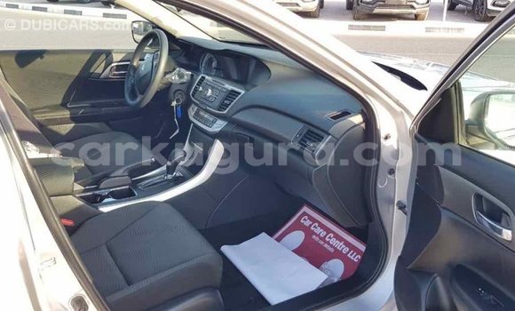 Nunua Imported Honda Accord Nyingine Gari ndani ya Import - Dubai nchini Bujumbura Nunua Imported Honda Accord Nyingine Gari ndani ya Import - Dubai nchini Bujumbura