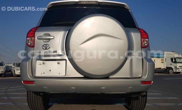 Nunua Imported Toyota RAV4 Nyingine Gari ndani ya Import - Dubai nchini Bujumbura Nunua Imported Toyota RAV4 Nyingine Gari ndani ya Import - Dubai nchini Bujumbura
