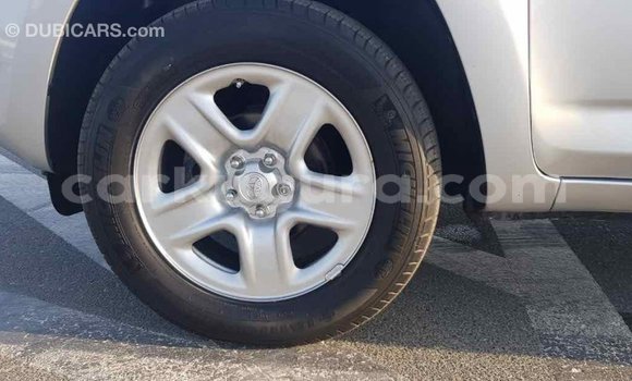 Nunua Imported Toyota RAV4 Nyingine Gari ndani ya Import - Dubai nchini Bujumbura Nunua Imported Toyota RAV4 Nyingine Gari ndani ya Import - Dubai nchini Bujumbura