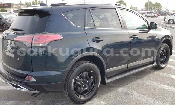 Nunua Imported Toyota RAV4 Nyeusi Gari ndani ya Import - Dubai nchini Bujumbura Nunua Imported Toyota RAV4 Nyeusi Gari ndani ya Import - Dubai nchini Bujumbura