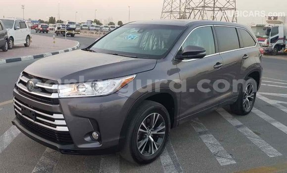 Acheter Import Voiture Toyota Highlander Autre à Import - Dubai, Bujumbura Acheter Import Voiture Toyota Highlander Autre à Import - Dubai, Bujumbura