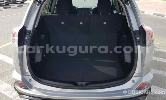 Nunua Imported Toyota RAV4 Nyingine Gari ndani ya Import - Dubai nchini Bujumbura Nunua Imported Toyota RAV4 Nyingine Gari ndani ya Import - Dubai nchini Bujumbura