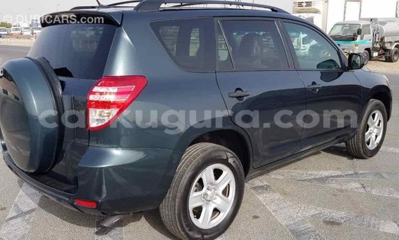 Nunua Imported Toyota RAV4 Kijani Gari ndani ya Import - Dubai nchini Bujumbura Nunua Imported Toyota RAV4 Kijani Gari ndani ya Import - Dubai nchini Bujumbura