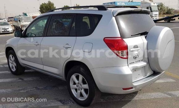 Nunua Imported Toyota RAV4 Nyingine Gari ndani ya Import - Dubai nchini Bujumbura Nunua Imported Toyota RAV4 Nyingine Gari ndani ya Import - Dubai nchini Bujumbura