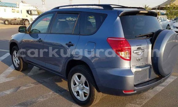 Nunua Imported Toyota RAV4 Bluu Gari ndani ya Import - Dubai nchini Bujumbura Nunua Imported Toyota RAV4 Bluu Gari ndani ya Import - Dubai nchini Bujumbura