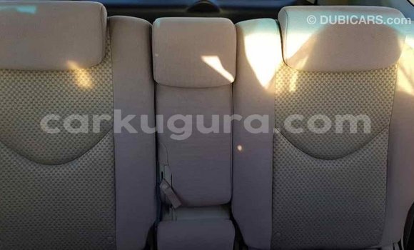 Nunua Imported Toyota RAV4 Bluu Gari ndani ya Import - Dubai nchini Bujumbura Nunua Imported Toyota RAV4 Bluu Gari ndani ya Import - Dubai nchini Bujumbura