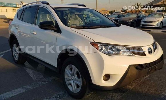 Acheter Import Voiture Toyota RAV4 Blanc à Import - Dubai, Bujumbura Acheter Import Voiture Toyota RAV4 Blanc à Import - Dubai, Bujumbura