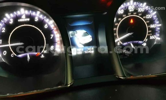 Acheter Import Voiture Toyota Avalon Noir à Import - Dubai, Bujumbura Acheter Import Voiture Toyota Avalon Noir à Import - Dubai, Bujumbura