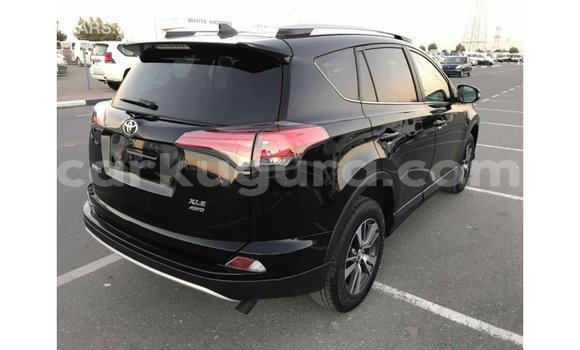 Nunua Imported Toyota RAV4 Nyeusi Gari ndani ya Import - Dubai nchini Bujumbura Nunua Imported Toyota RAV4 Nyeusi Gari ndani ya Import - Dubai nchini Bujumbura