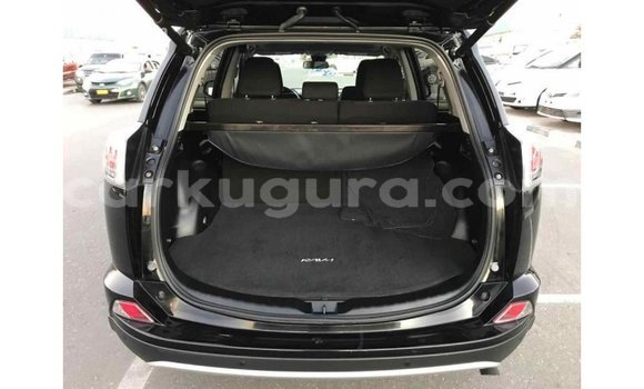 Nunua Imported Toyota RAV4 Nyeusi Gari ndani ya Import - Dubai nchini Bujumbura Nunua Imported Toyota RAV4 Nyeusi Gari ndani ya Import - Dubai nchini Bujumbura
