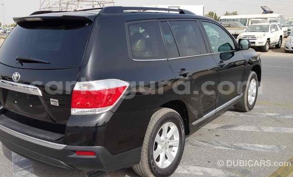 Acheter Import Voiture Toyota Highlander Noir à Import - Dubai, Bujumbura Acheter Import Voiture Toyota Highlander Noir à Import - Dubai, Bujumbura
