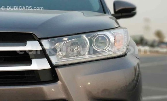 Nunua Imported Toyota Highlander Nyingine Gari ndani ya Import - Dubai nchini Bujumbura Nunua Imported Toyota Highlander Nyingine Gari ndani ya Import - Dubai nchini Bujumbura