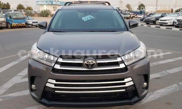 Nunua Imported Toyota Highlander Nyingine Gari ndani ya Import - Dubai nchini Bujumbura Nunua Imported Toyota Highlander Nyingine Gari ndani ya Import - Dubai nchini Bujumbura
