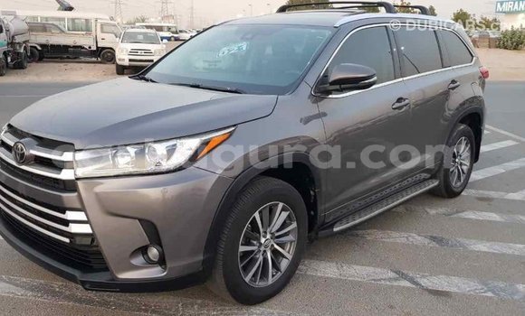 Nunua Imported Toyota Highlander Nyingine Gari ndani ya Import - Dubai nchini Bujumbura Nunua Imported Toyota Highlander Nyingine Gari ndani ya Import - Dubai nchini Bujumbura