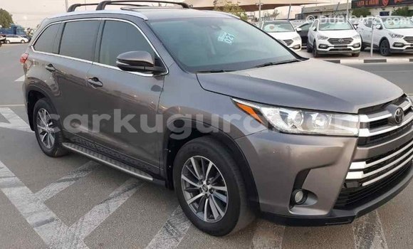Nunua Imported Toyota Highlander Nyingine Gari ndani ya Import - Dubai nchini Bujumbura Nunua Imported Toyota Highlander Nyingine Gari ndani ya Import - Dubai nchini Bujumbura