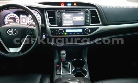 Nunua Imported Toyota Highlander Nyingine Gari ndani ya Import - Dubai nchini Bujumbura Nunua Imported Toyota Highlander Nyingine Gari ndani ya Import - Dubai nchini Bujumbura