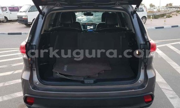 Nunua Imported Toyota Highlander Nyingine Gari ndani ya Import - Dubai nchini Bujumbura Nunua Imported Toyota Highlander Nyingine Gari ndani ya Import - Dubai nchini Bujumbura