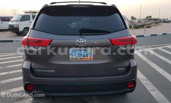 Nunua Imported Toyota Highlander Nyingine Gari ndani ya Import - Dubai nchini Bujumbura Nunua Imported Toyota Highlander Nyingine Gari ndani ya Import - Dubai nchini Bujumbura