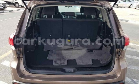 Buy Import Toyota Highlander Brown Car in Import - Dubai in Bujumbura Buy Import Toyota Highlander Brown Car in Import - Dubai in Bujumbura
