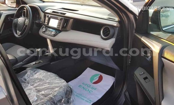 Acheter Import Voiture Toyota RAV4 Autre à Import - Dubai, Bujumbura Acheter Import Voiture Toyota RAV4 Autre à Import - Dubai, Bujumbura