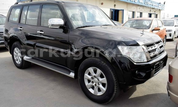 Nunua Imported Mitsubishi Pajero Nyeusi Gari ndani ya Import - Dubai nchini Bujumbura Nunua Imported Mitsubishi Pajero Nyeusi Gari ndani ya Import - Dubai nchini Bujumbura
