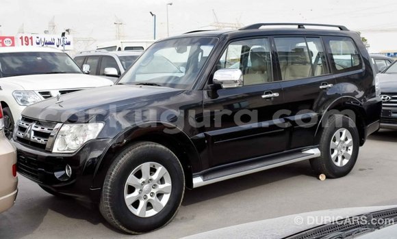Nunua Imported Mitsubishi Pajero Nyeusi Gari ndani ya Import - Dubai nchini Bujumbura Nunua Imported Mitsubishi Pajero Nyeusi Gari ndani ya Import - Dubai nchini Bujumbura