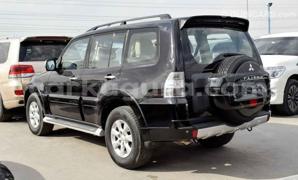 Nunua Imported Mitsubishi Pajero Nyeusi Gari ndani ya Import - Dubai nchini Bujumbura Nunua Imported Mitsubishi Pajero Nyeusi Gari ndani ya Import - Dubai nchini Bujumbura
