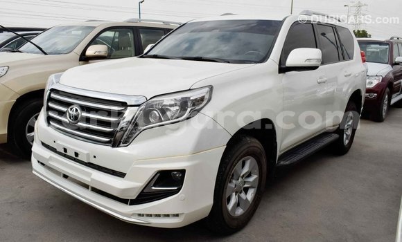 Nunua Imported Toyota Prado Nyeupe Gari ndani ya Import - Dubai nchini Bujumbura Nunua Imported Toyota Prado Nyeupe Gari ndani ya Import - Dubai nchini Bujumbura