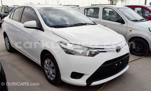 Nunua Imported Toyota Yaris Nyeupe Gari ndani ya Import - Dubai nchini Bujumbura Nunua Imported Toyota Yaris Nyeupe Gari ndani ya Import - Dubai nchini Bujumbura