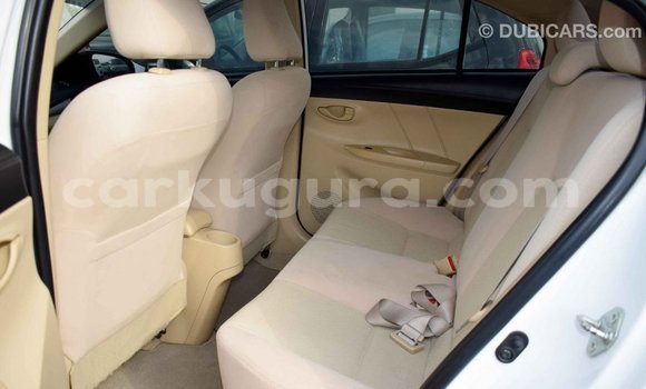 Nunua Imported Toyota Yaris Nyeupe Gari ndani ya Import - Dubai nchini Bujumbura Nunua Imported Toyota Yaris Nyeupe Gari ndani ya Import - Dubai nchini Bujumbura