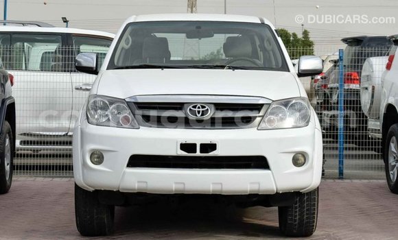 Buy Import Toyota Fortuner White Car in Import - Dubai in Bujumbura Buy Import Toyota Fortuner White Car in Import - Dubai in Bujumbura