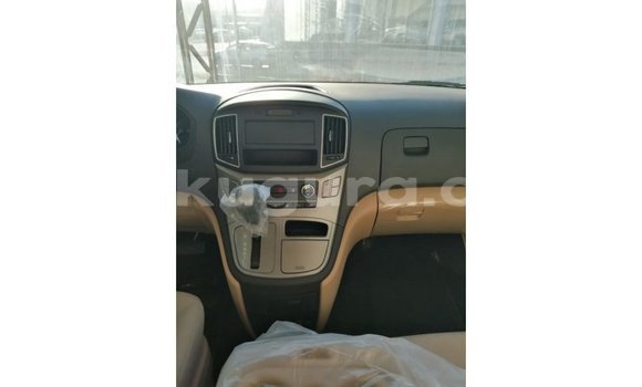 Nunua Imported Hyundai Chorus Nyeupe Lori ndani ya Import - Dubai nchini Bujumbura Nunua Imported Hyundai Chorus Nyeupe Lori ndani ya Import - Dubai nchini Bujumbura