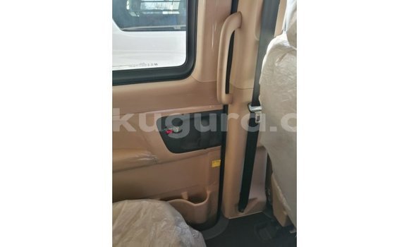 Nunua Imported Hyundai Chorus Nyeupe Lori ndani ya Import - Dubai nchini Bujumbura Nunua Imported Hyundai Chorus Nyeupe Lori ndani ya Import - Dubai nchini Bujumbura