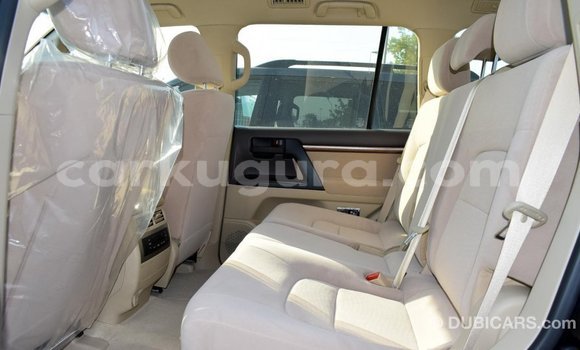 Nunua Imported Toyota Land Cruiser Nyeusi Gari ndani ya Import - Dubai nchini Bujumbura Nunua Imported Toyota Land Cruiser Nyeusi Gari ndani ya Import - Dubai nchini Bujumbura