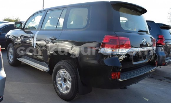 Nunua Imported Toyota Land Cruiser Nyeusi Gari ndani ya Import - Dubai nchini Bujumbura Nunua Imported Toyota Land Cruiser Nyeusi Gari ndani ya Import - Dubai nchini Bujumbura
