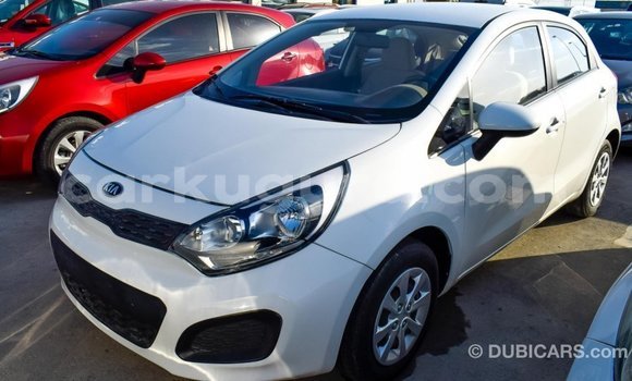 Acheter Import Voiture Kia Rio Blanc à Import - Dubai, Bujumbura Acheter Import Voiture Kia Rio Blanc à Import - Dubai, Bujumbura