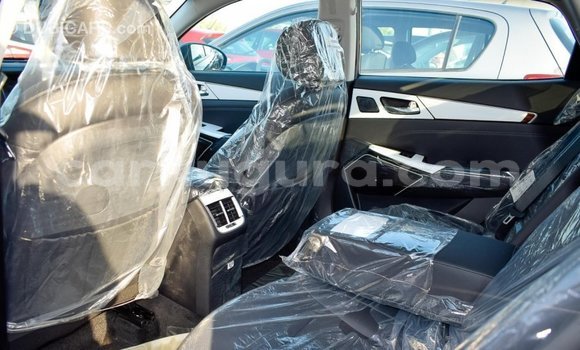Nunua Imported Kia Cadenza Nyingine Gari ndani ya Import - Dubai nchini Bujumbura Nunua Imported Kia Cadenza Nyingine Gari ndani ya Import - Dubai nchini Bujumbura