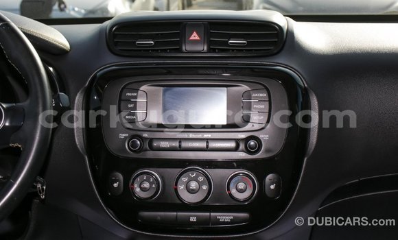 Acheter Import Voiture Kia Soul Bleu à Import - Dubai, Bujumbura Acheter Import Voiture Kia Soul Bleu à Import - Dubai, Bujumbura