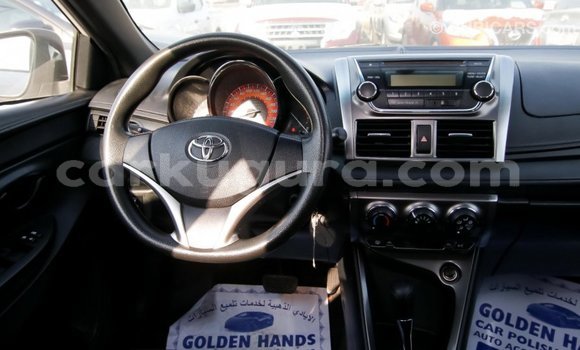 Nunua Imported Toyota Yaris Nyeupe Gari ndani ya Import - Dubai nchini Bujumbura Nunua Imported Toyota Yaris Nyeupe Gari ndani ya Import - Dubai nchini Bujumbura