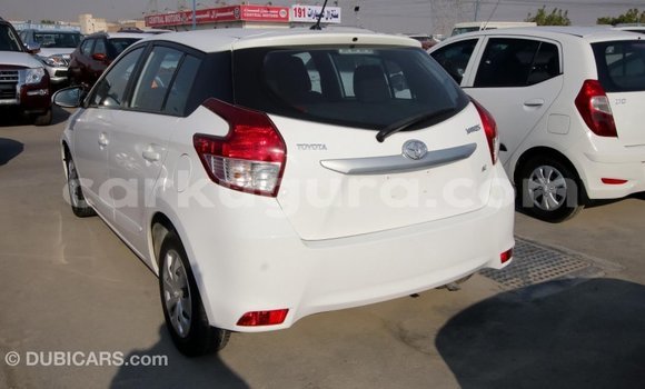 Nunua Imported Toyota Yaris Nyeupe Gari ndani ya Import - Dubai nchini Bujumbura Nunua Imported Toyota Yaris Nyeupe Gari ndani ya Import - Dubai nchini Bujumbura