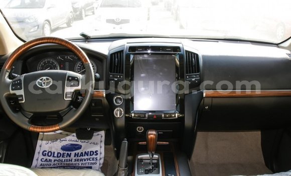 Buy Import Toyota Land Cruiser Other Car in Import - Dubai in Bujumbura Buy Import Toyota Land Cruiser Other Car in Import - Dubai in Bujumbura
