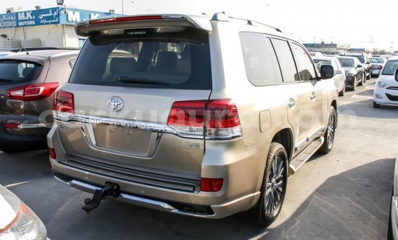 Buy Import Toyota Land Cruiser Other Car in Import - Dubai in Bujumbura Buy Import Toyota Land Cruiser Other Car in Import - Dubai in Bujumbura